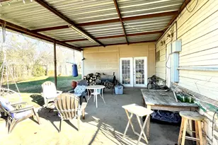 209 N Bowie St, Jacksboro, TX 76458 - Photo 23