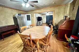 209 N Bowie St, Jacksboro, TX 76458 - Photo 5