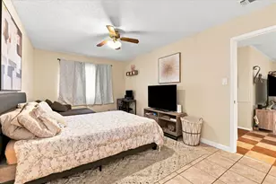 1813 Barron Ln, Fort Worth, TX 76112 - Photo 13
