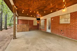 1813 Barron Ln, Fort Worth, TX 76112 - Photo 23