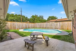 1405 Wind Cave Cir, Plano, TX 75023 - Photo 3