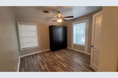 8445 Tackett Street, Dallas, TX 75217 - Photo 11