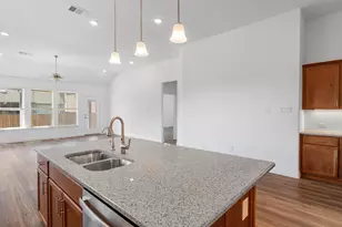 2900 Long Slope Rd, Arlington, TX 76001 - Photo 5