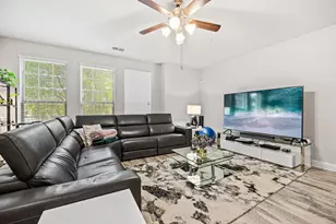1012 Foxglove Dr, Carrollton, TX 75007 - Photo 5