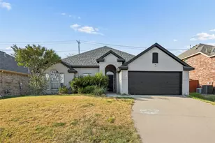 117 Baccus Dr, Mesquite, TX 75150 - Photo 1