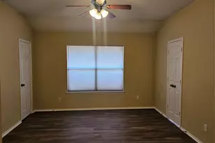 1237 Denise Ct, Lewisville, TX 75067 - Photo 11