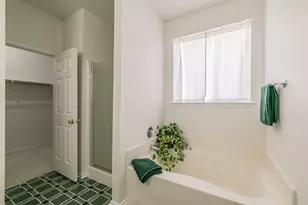 7300 Falcon Ct, North Richland Hills, TX 76180 - Photo 23