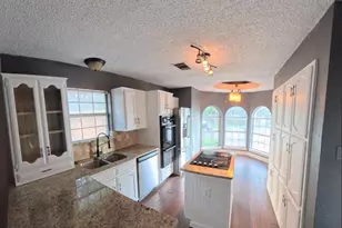 1454 Cromwell Ct, Lancaster, TX 75134 - Photo 5