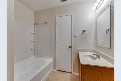 1609 Castle Ridge Road, Fort Worth, TX 76140 - Photo 11
