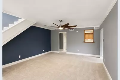 730 Valiant Circle, Garland, TX 75043 - Photo 5