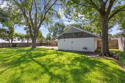 4801 Lake Englewood Drive, Waco, TX 76710 - Photo 35
