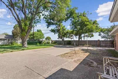 4801 Lake Englewood Drive, Waco, TX 76710 - Photo 33