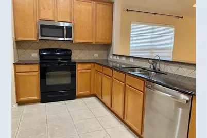 8841 Golden Sunset Trail, Fort Worth, TX 76244 - Photo 5