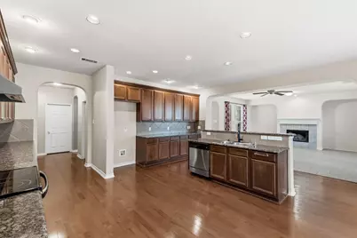 6501 Hickory Hill Drive, Plano, TX 75074 - Photo 7