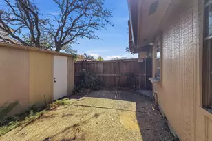 12550 Fireglow Walk, Dallas, TX 75243 - Photo 21