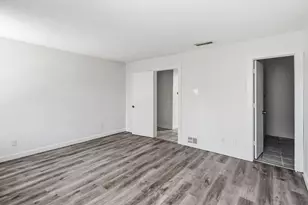 12550 Fireglow Walk, Dallas, TX 75243 - Photo 17