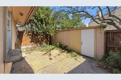 12550 Fireglow Walk, Dallas, TX 75243 - Photo 23