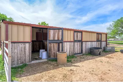 501 N Van Zandt Street, Tioga, TX 76271 - Photo 27