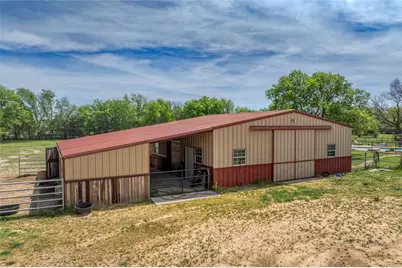 501 N Van Zandt Street, Tioga, TX 76271 - Photo 31