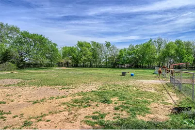 501 N Van Zandt Street, Tioga, TX 76271 - Photo 29