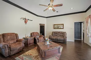 501 N Van Zandt St, Tioga, TX 76271 - Photo 5