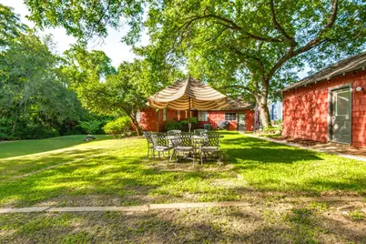1125 Edmondson Drive, Irving, TX 75060 - Photo 25