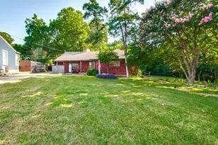 1125 Edmondson Dr, Irving, TX 75060 - Photo 1