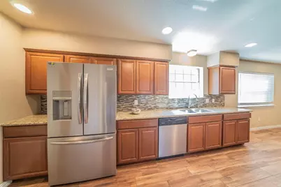 1804 Lincolnshire Drive, Bedford, TX 76021 - Photo 9