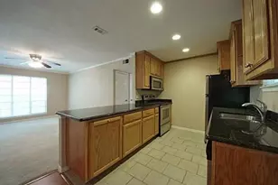 10594 High Hollows Dr, Dallas, TX 75230 - Photo 11