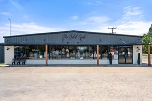 503 E Commerce St, Fairfield, TX 75840 - Photo 1