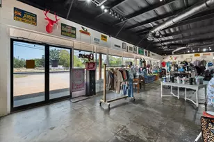 503 E Commerce St, Fairfield, TX 75840 - Photo 13