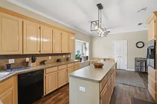 7501 Meadowside Rd, Fort Worth, TX 76132 - Photo 7