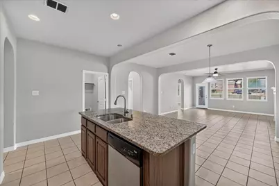 601 Sinclair Court, Arlington, TX 76002 - Photo 13