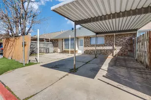 6 W Mountain Creek Dr, Grand Prairie, TX 75052 - Photo 11