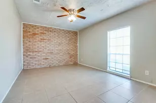 6 W Mountain Creek Dr, Grand Prairie, TX 75052 - Photo 7
