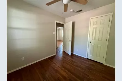1013 Wilshire Boulevard, Arlington, TX 76012 - Photo 11
