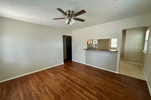 1013 Wilshire Blvd, Arlington, TX 76012 - Photo 5