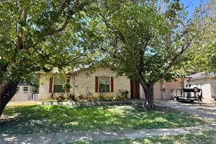 2602 Cottonwood St, Arlington, TX 76014 - Photo 1