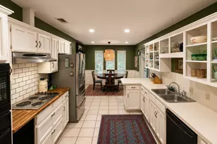 2858 Cresthaven Dr, Grapevine, TX 76051 - Photo 5
