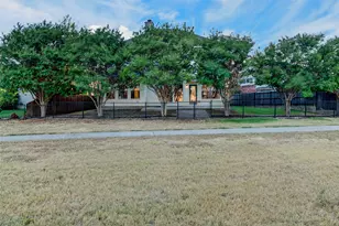 10834 Axton Ct, Fort Worth, TX 76052 - Photo 29