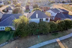 10834 Axton Ct, Fort Worth, TX 76052 - Photo 33