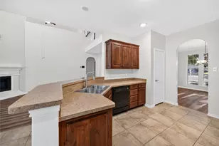 10834 Axton Ct, Fort Worth, TX 76052 - Photo 13