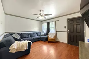 2305 Arcady Ln, Lancaster, TX 75134 - Photo 3