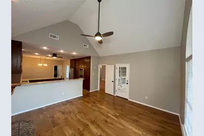 1818 Haydenbend Circle, Grapevine, TX 76051 - Photo 9