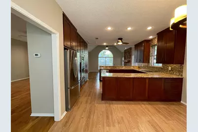 1818 Haydenbend Circle, Grapevine, TX 76051 - Photo 11