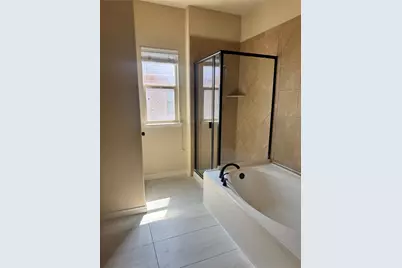 4249 Indian Run Drive, Carrollton, TX 75010 - Photo 5