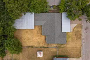 403 Hogle St, Weatherford, TX 76086 - Photo 3