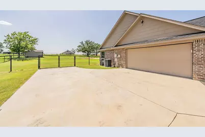 1268 County Road 4797, Springtown, TX 76082 - Photo 5