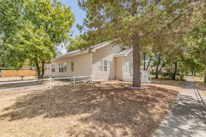 401 S Anglin Street, Cleburne, TX 76031 - Photo 3
