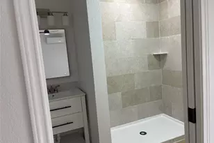 205 N Main St, Edgewood, TX 75117 - Photo 5